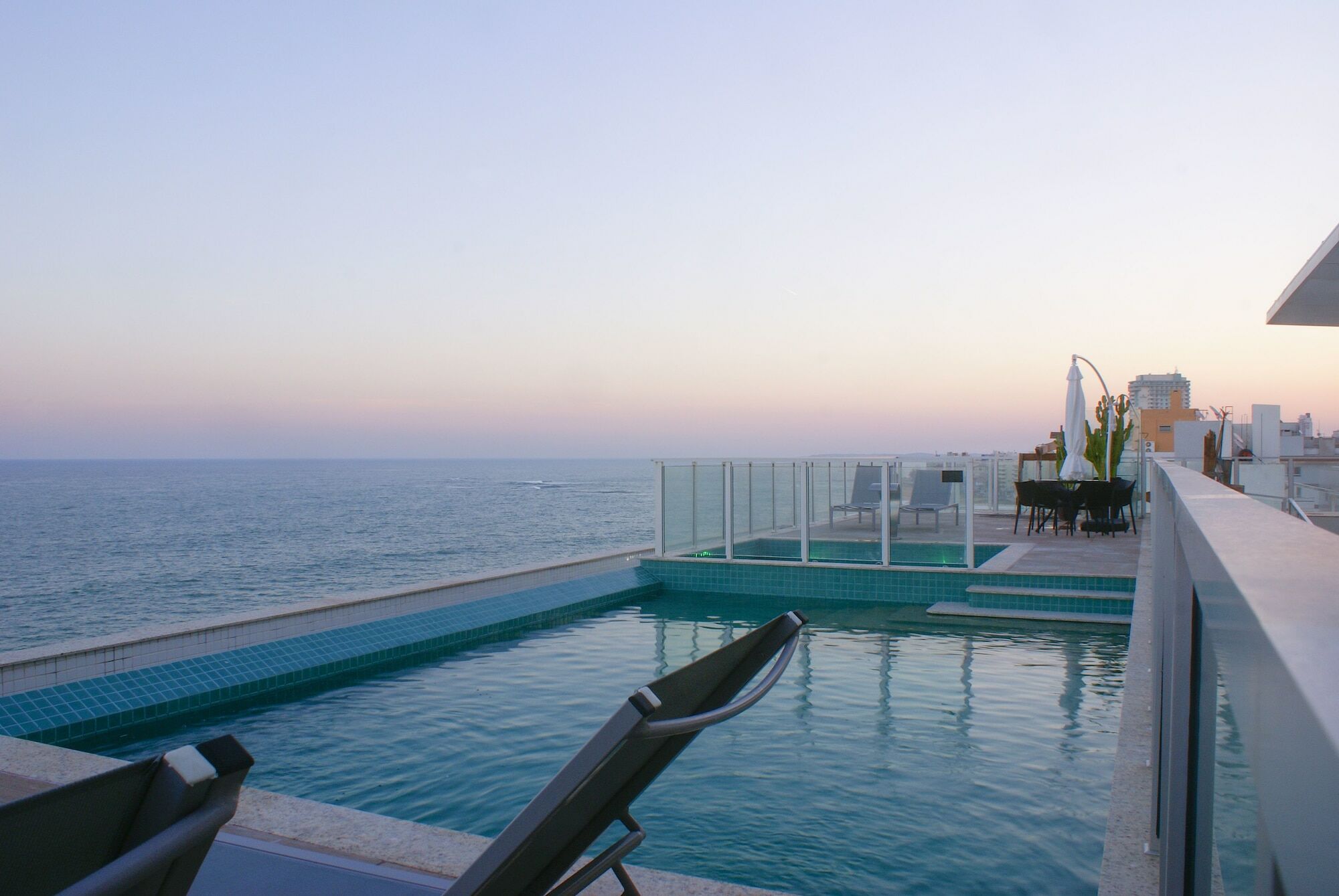 Paradiso Hotel 4*